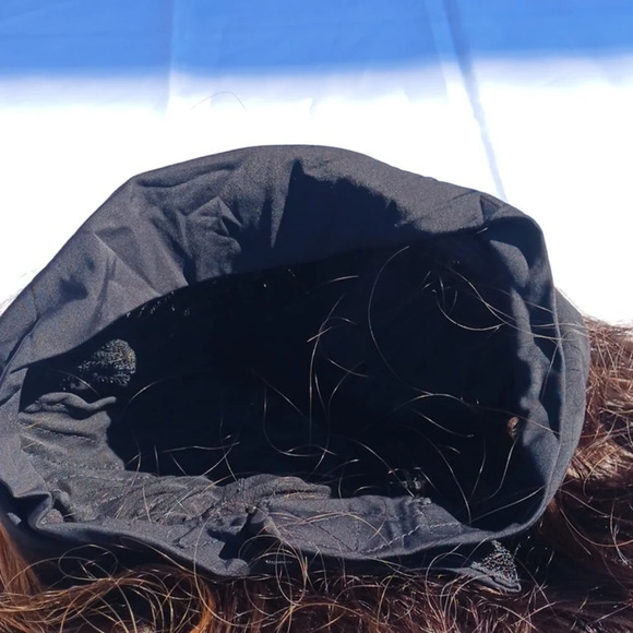 NWOT Long layered wig with interchangeable cloth headband. Light and dark brown - Picture 7 of 8